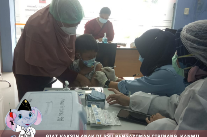 GIAT VAKSIN ANAK DI RSU PENGAYOMAN CIPINANG KANWIL KEMENKUMHAM DKI JAKARTA