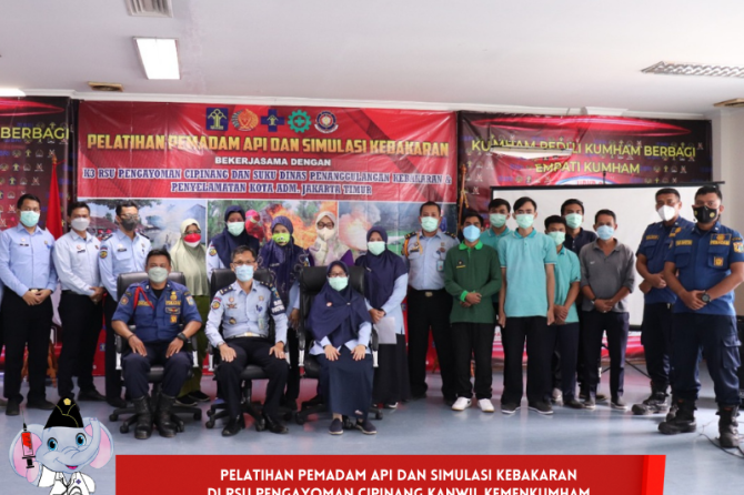 KEGIATAN PEMADAMAN API DAN SIMULASI KEBAKARAN DARI TIM K3 RSU PENGAYOMAN CIPINANG KANWIL KEMENKUMHAM
